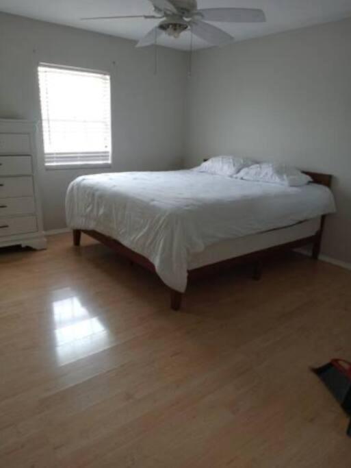 Great Getaway 2 Story Home! Harlingen Tx 외부 사진